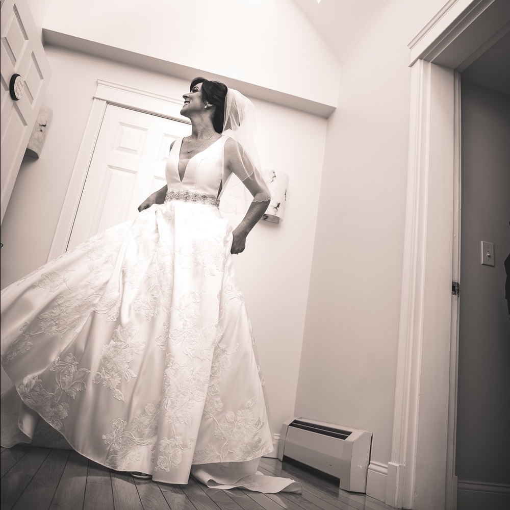 Essence of Australia Wedding Gown (preserved)